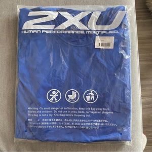 NWT (and in bag) 2XU Men’s LKRM long sleeve compression top in XXXL